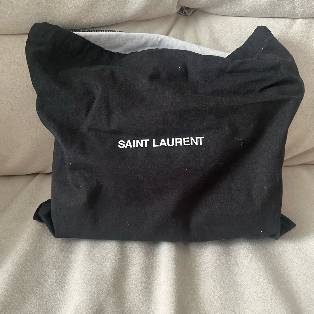 Yves Saint Laurent Black Chevron Shoulder Bag with Gold Chain - Picture 10 of 11